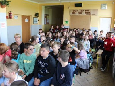 Narodowe Czytanie w Szkole Podstawowej w Szebniach
