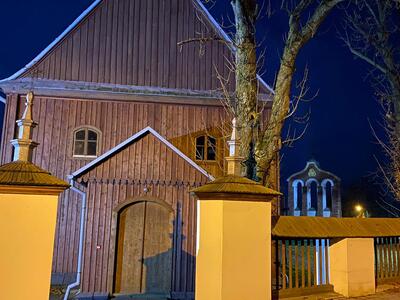 Zabytkowy kościół w Szebniach zyskał zewnętrzne oświetlenie