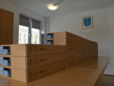 „Zdalna szkoła” – laptopy dla uczniów z Gminy Jasło